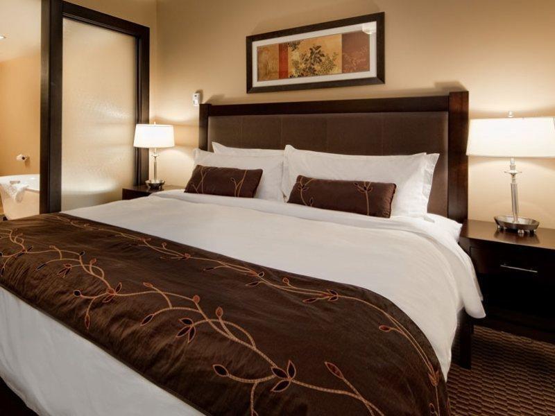 The Parkside Hotel And Spa Виктория Экстерьер фото