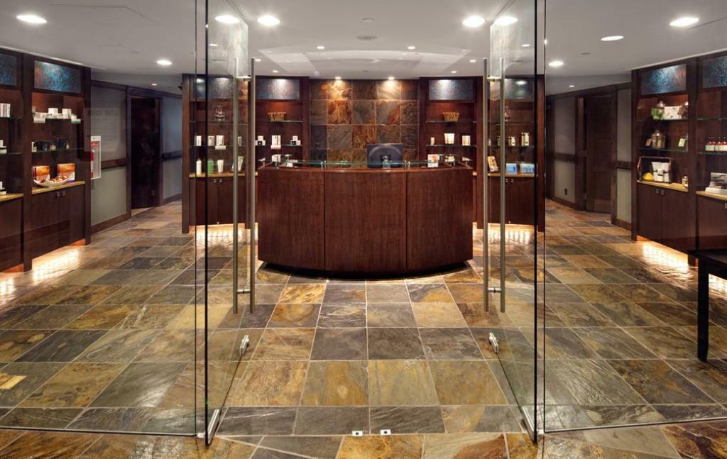 The Parkside Hotel And Spa Виктория Экстерьер фото